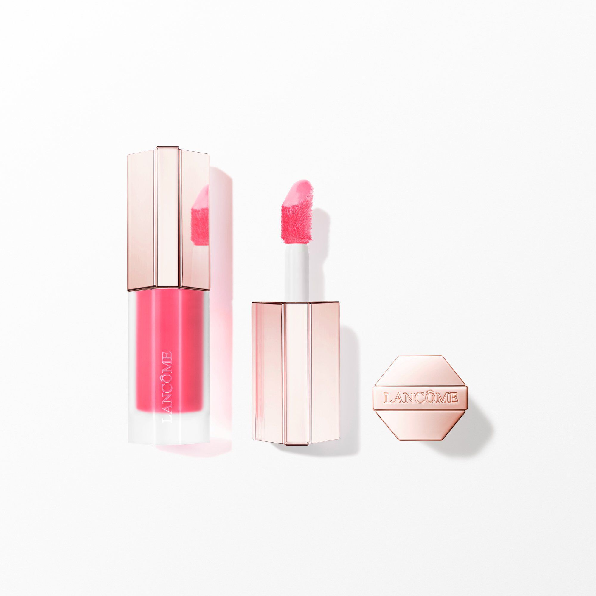 Skin Idôle Juicy Blush - Łączące skórę soczyste kolory w lekkim, matowym płynnym różu do policzków The More The Cherrier