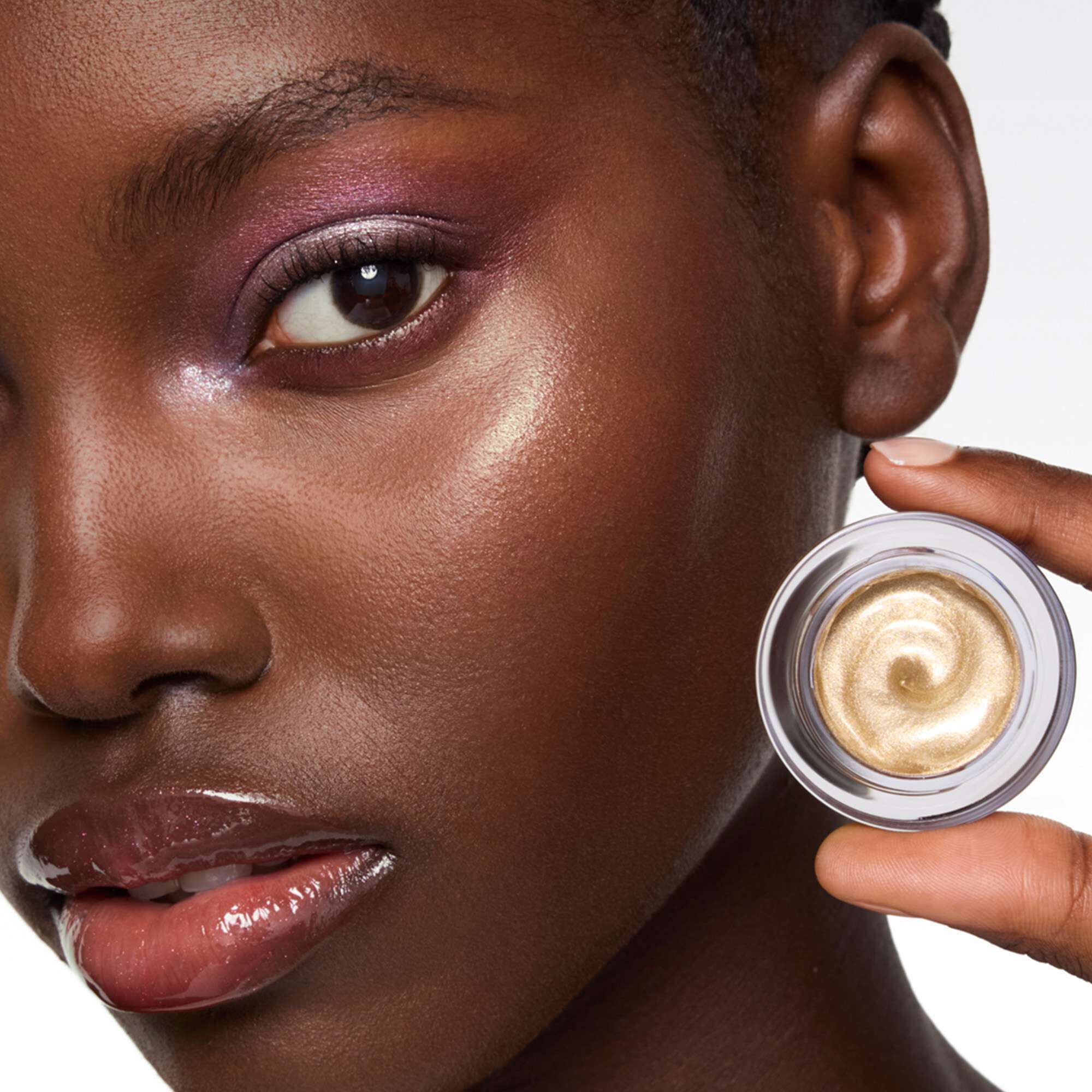 Rozświetlacz do twarzy Ring & Shine Glossy Highlighter
