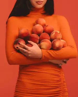 Wizual piękna w brzoskwiniowym odcieniu Idole Lancome