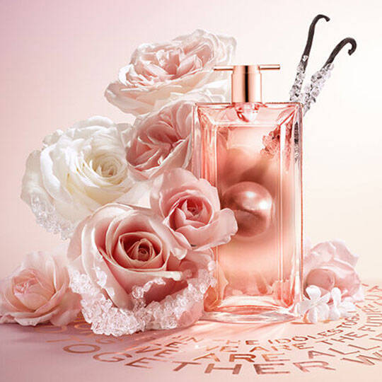 Idole Aura - nowy kwiatowy zapach muśnięty słońcem