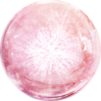 Rożowa, przezroczysta kula z delikatnymi, promienistymi wzorami w centrum, stworzona z efektu świetlnego.