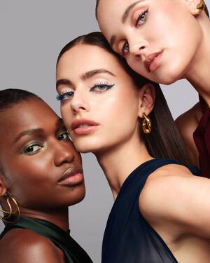 Kolorowy makijaż sylwestrowy Lancome Kolorowy makijaż sylwestrowy