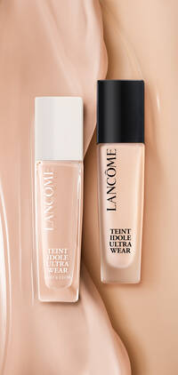 Jaki podkład rozświetlający cerę Lancome