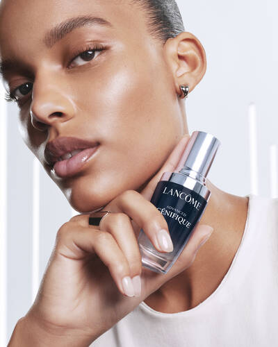 Serum z witaminą C do twarzy Lancome Genifique